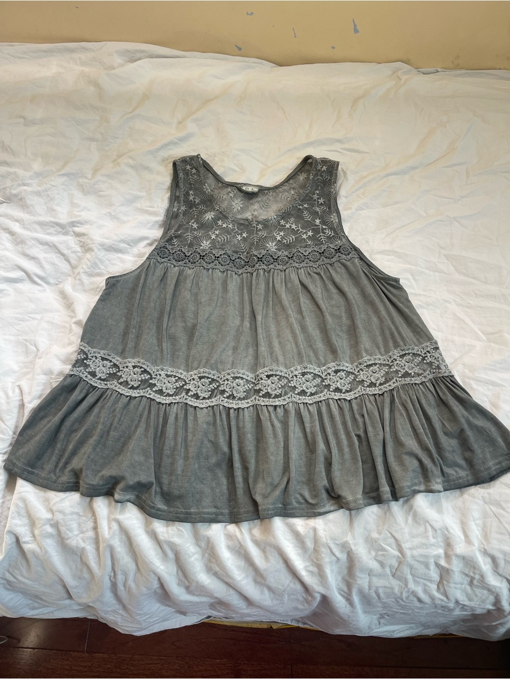 POL Lace-Trim Tank Top - Gray - Picture 2 of 6
